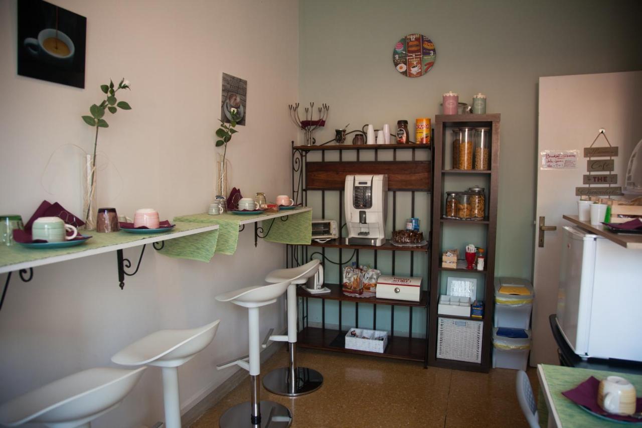 Central Avenue B&B Болонья Экстерьер фото