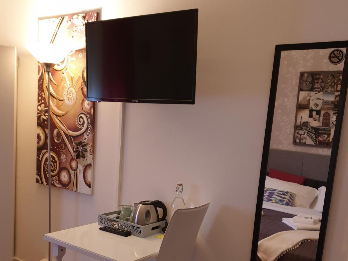 Central Avenue B&B Болонья Экстерьер фото